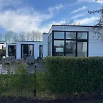 Breskens Chalet Zeeland-Haus Breskens Mit Zaun Hausnr B067